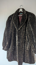 Charger l'image dans la galerie, Manteau Vintage fausse fourrure Léopard